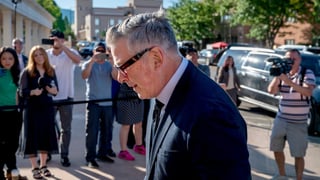 Image for Alec Baldwin Trial’s Second Day Delves Into Sources of Gun and Bullets