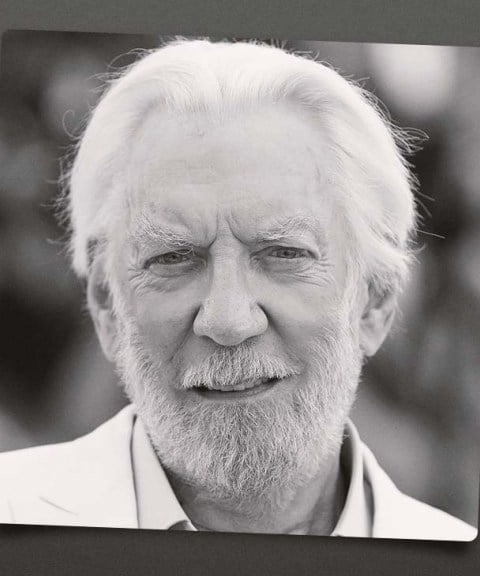 Image for Donald Sutherland, Versatile Star of ‘M*A*S*H,’ ‘Ordinary People’ and ‘The Hunger Games,’ Dies at 88