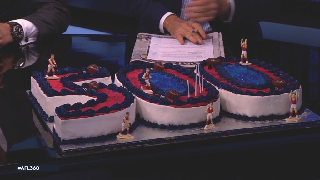 AFL 360 500 cake