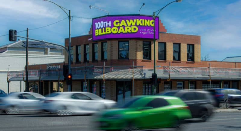 Gawk Outdoor - 100 Billboards