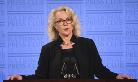 Laura Tingle
