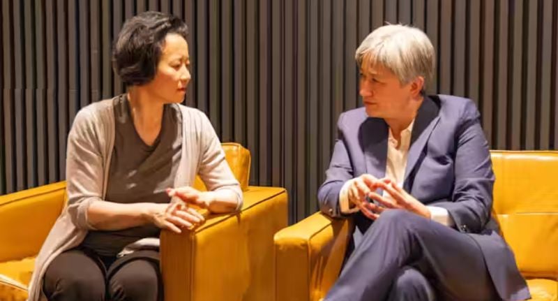 Lei with Australia's Foreign Minister Penny Wong