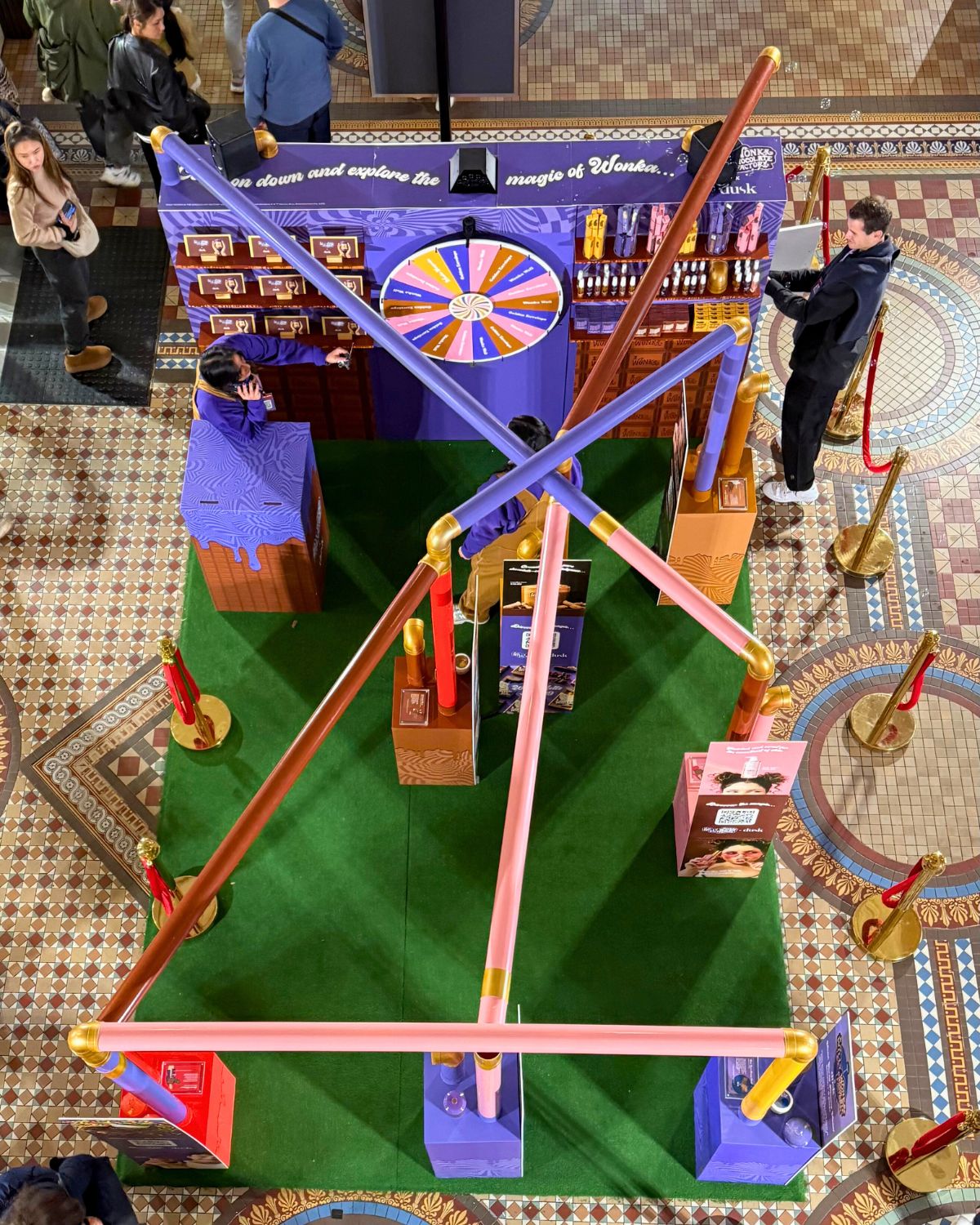 Dusk celebrates Wonka launches immersive pop-up (1)