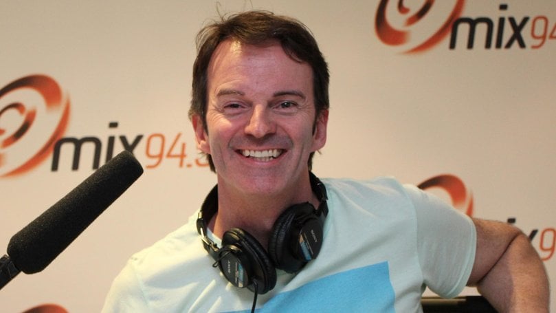 MIX94.5's Dean Clairs