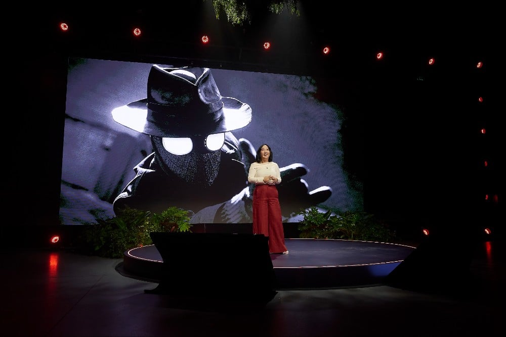 Hwei Loke on stage