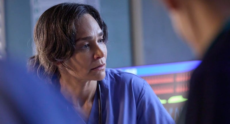 Amelia Carlisle (Nicole da Silva) races against the clock to save a life