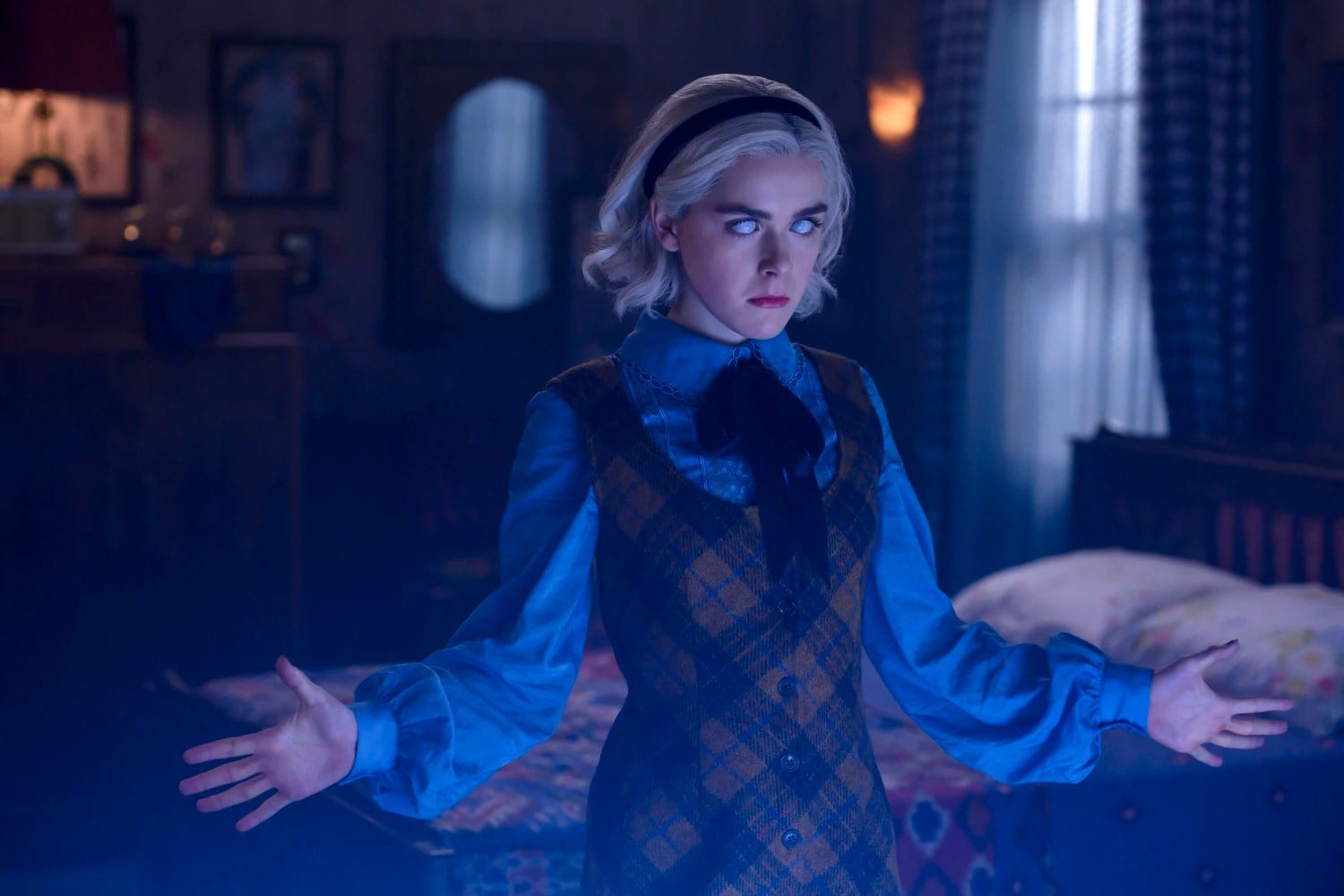 The girlies preparing for Mercury Retrograde. (Credit: Chilling Adventures of Sabrina)