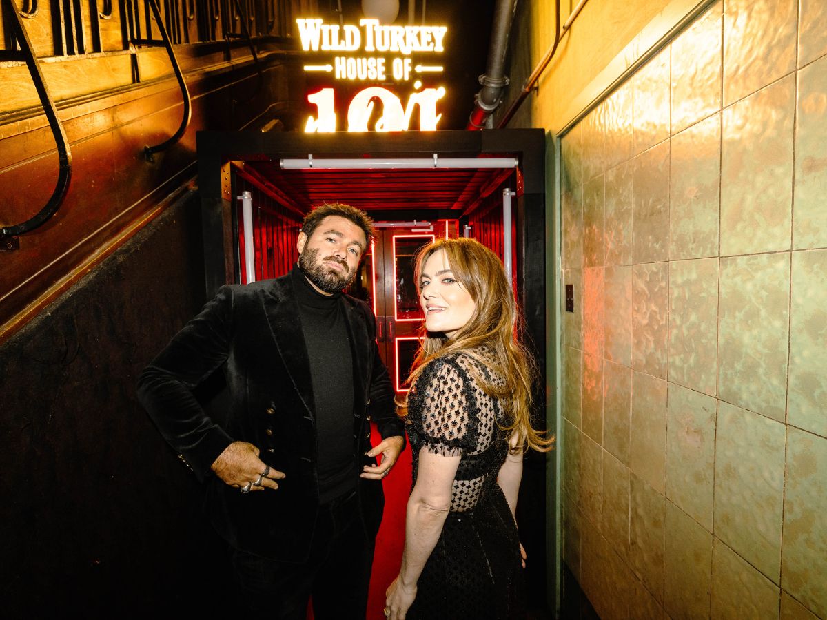 angus and julia stone at wild turkey house of music 101