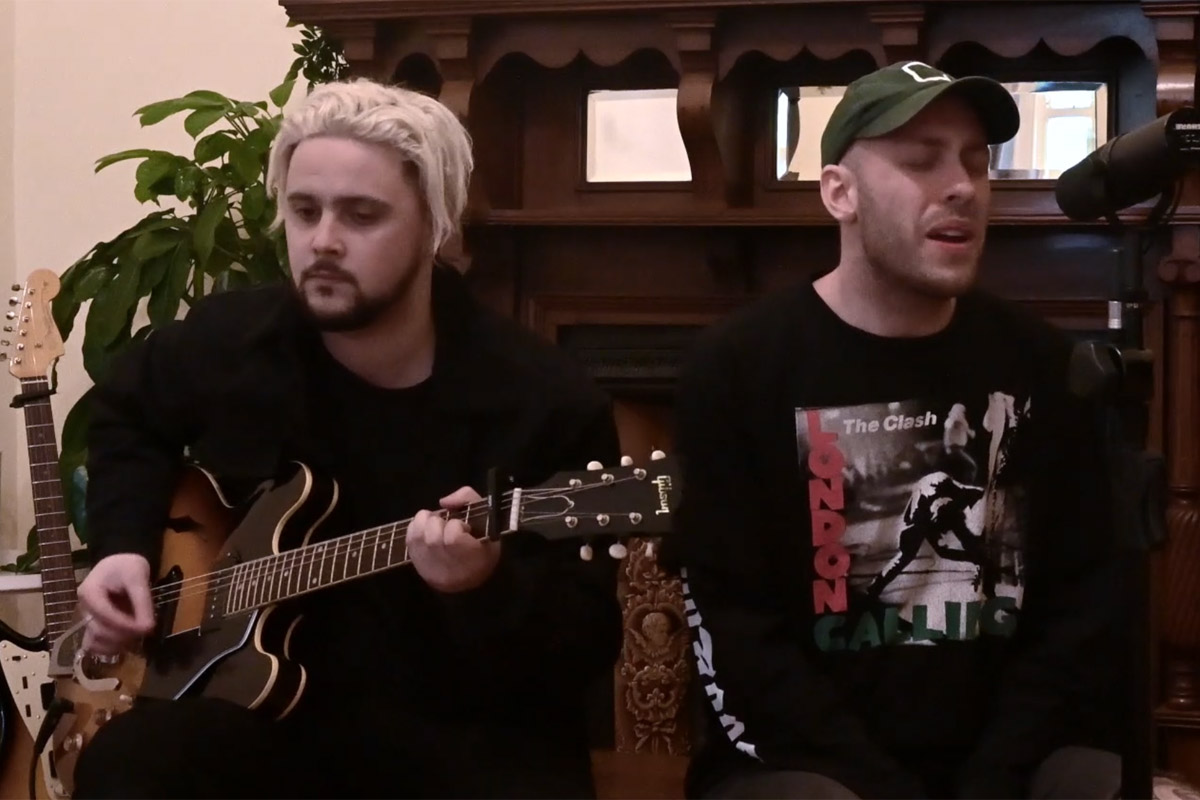 Image of Agnes Manners performing for Rolling Stone's 'In My Room' series