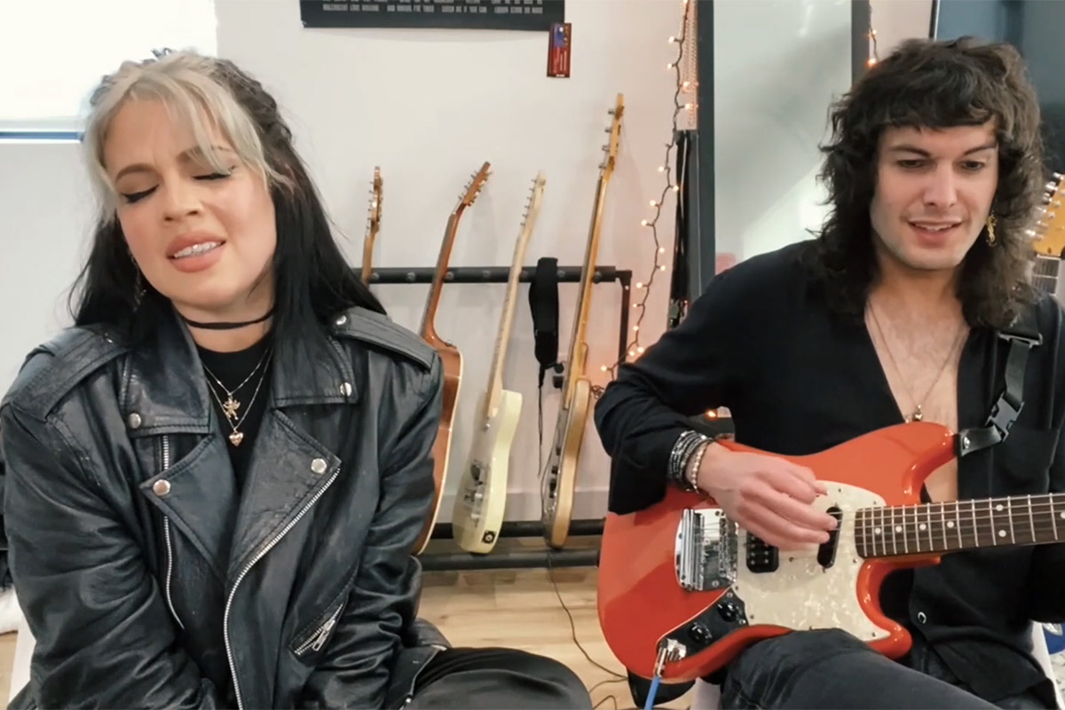 Image of Kelsy Karter performing for 'In My Room'