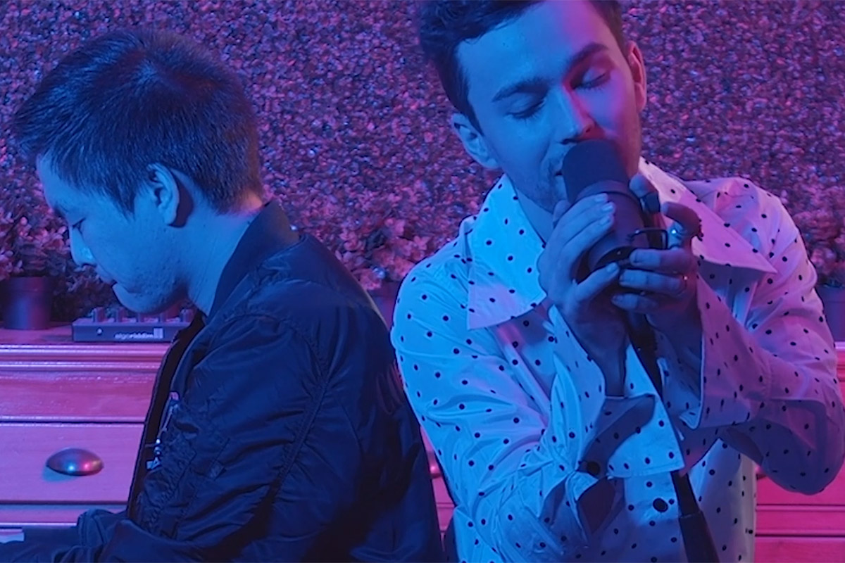 Image of MAX performing for 'In My Room'