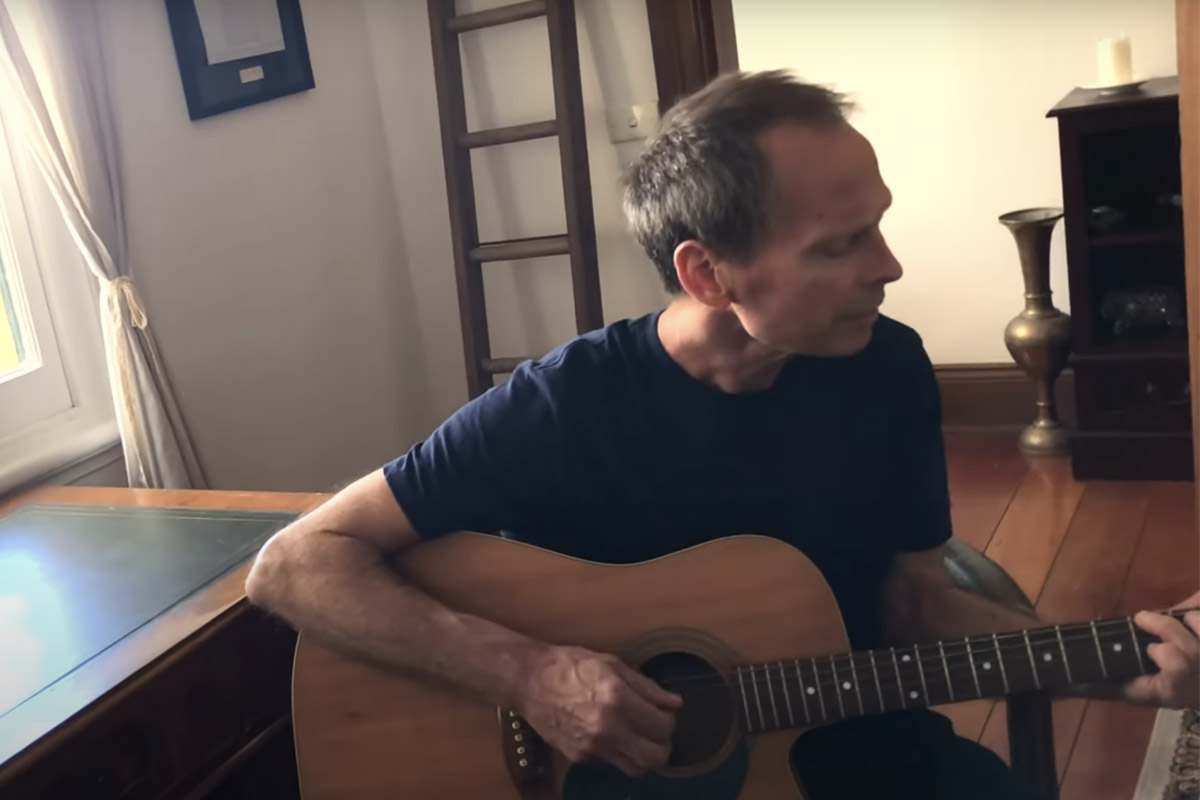 Image of Ups and Downs in the video to their cover of 'Everybody’s Got to Learn Sometime'