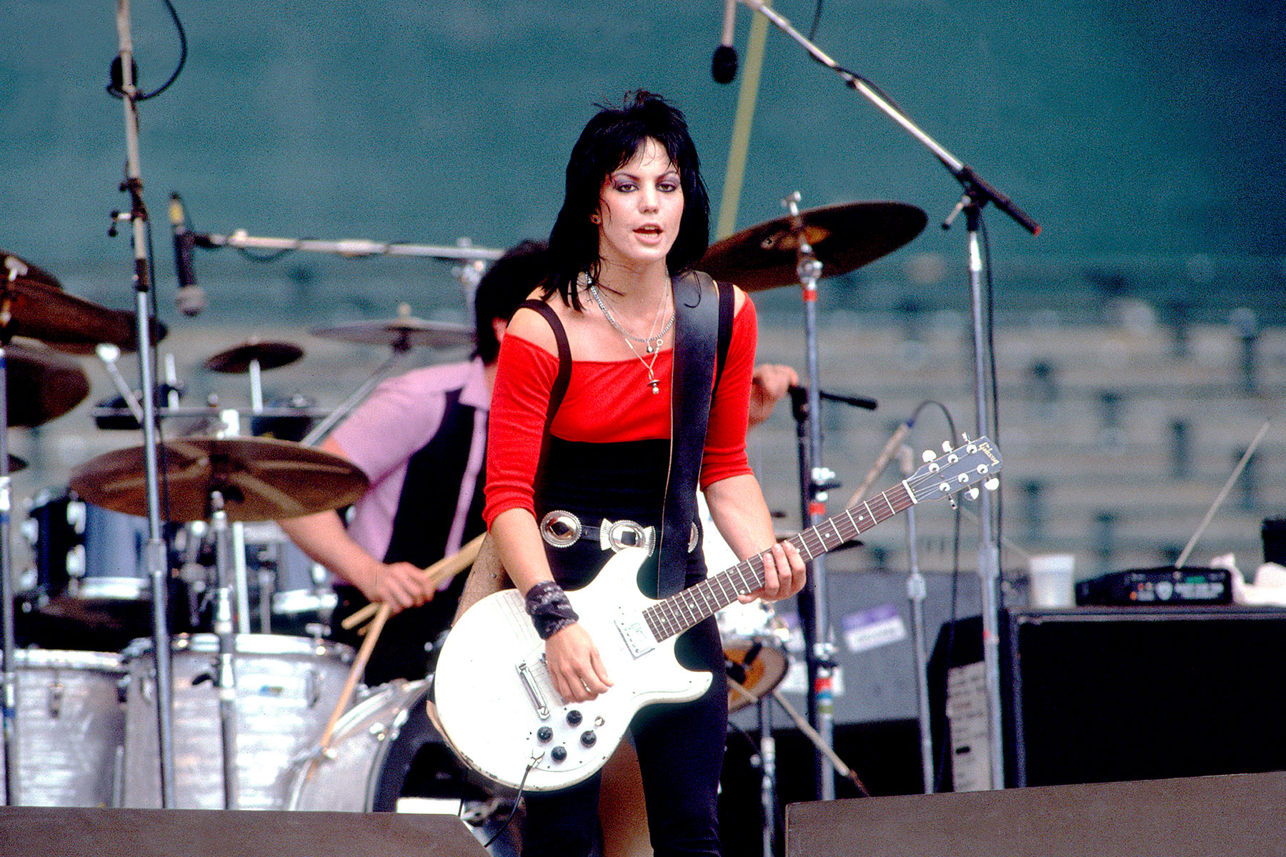 Joan Jett - Rolling Stone Australia - How Old Is Joan Jett? Rock Legend's Age & Timeless Cool