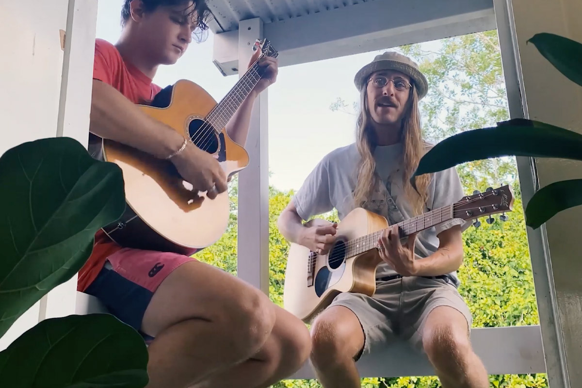 Bugs performing for Rolling Stone's 'In My Room' series