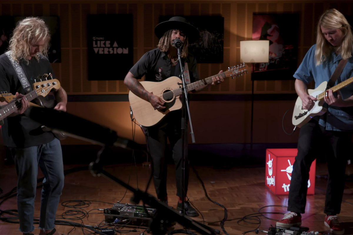 Image of Ocean Alley performing for Like a Version