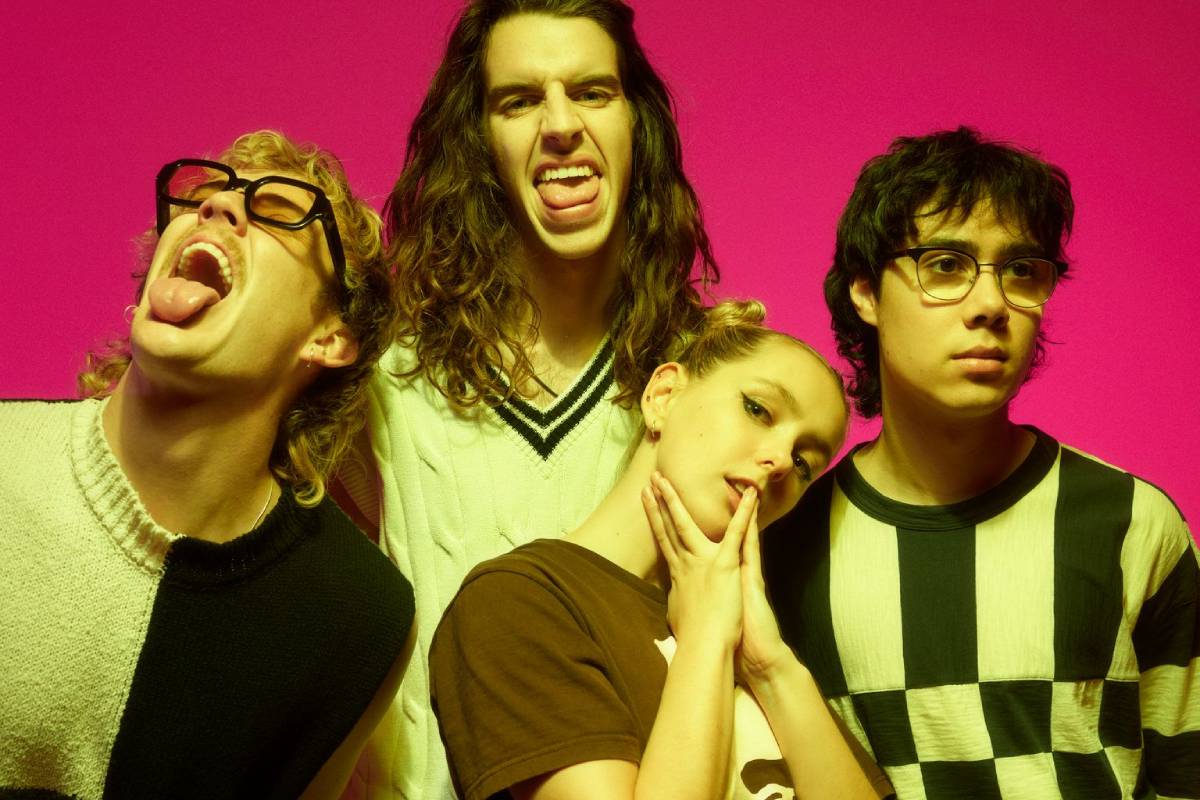 Here Comes Everybody Spacey Jane