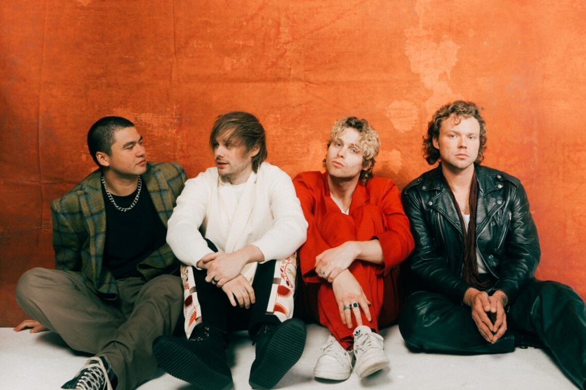 5SOS press shot