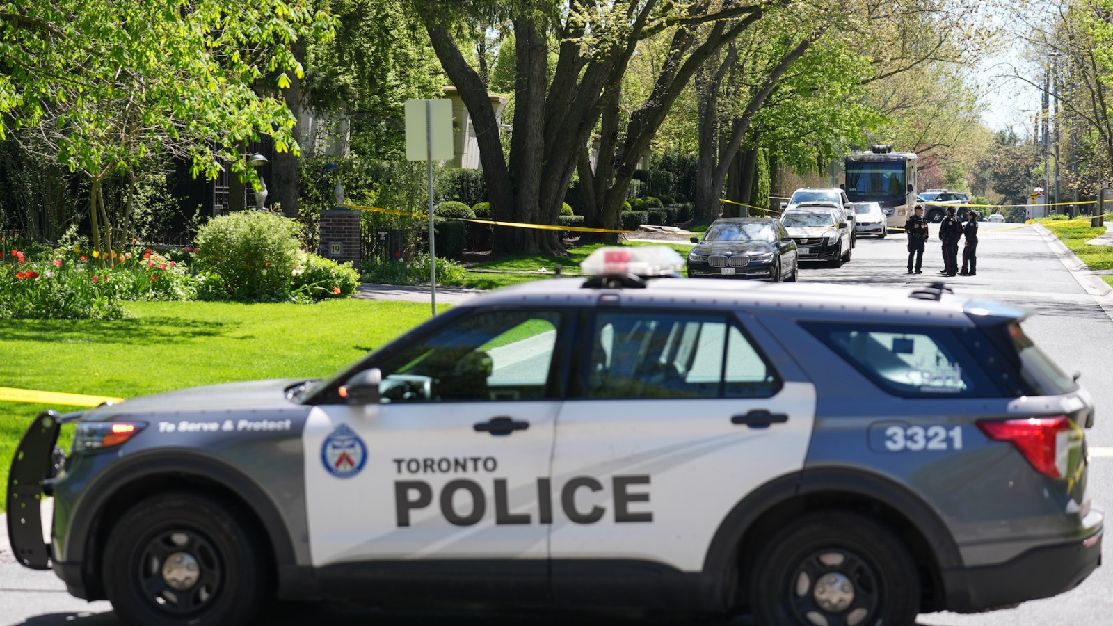 Toronto police outside Drake's mansion