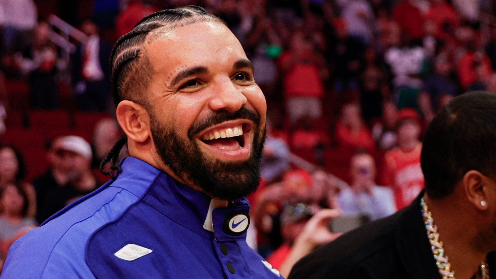 Drake attends a game between the Houston Rockets and the Cleveland Cavaliers at Toyota Center on March 16, 2024 in Houston, Texas. Photo by Carmen Mandato/Getty Images