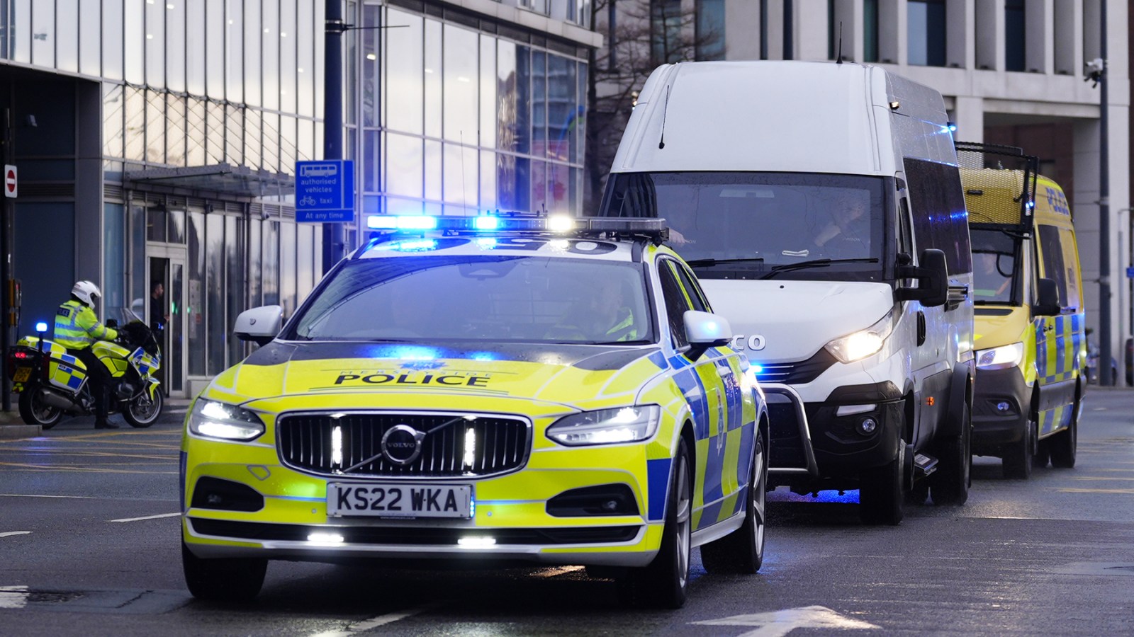 A prison van carrying Axel Rudakubana arriving at Liverpool Crown Court for his sentencing