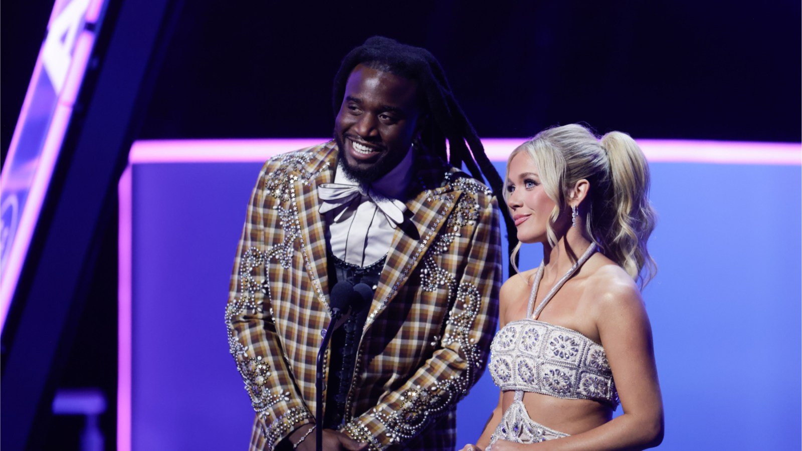 Shaboozey and Megan Moroney at the 2025 AMAs