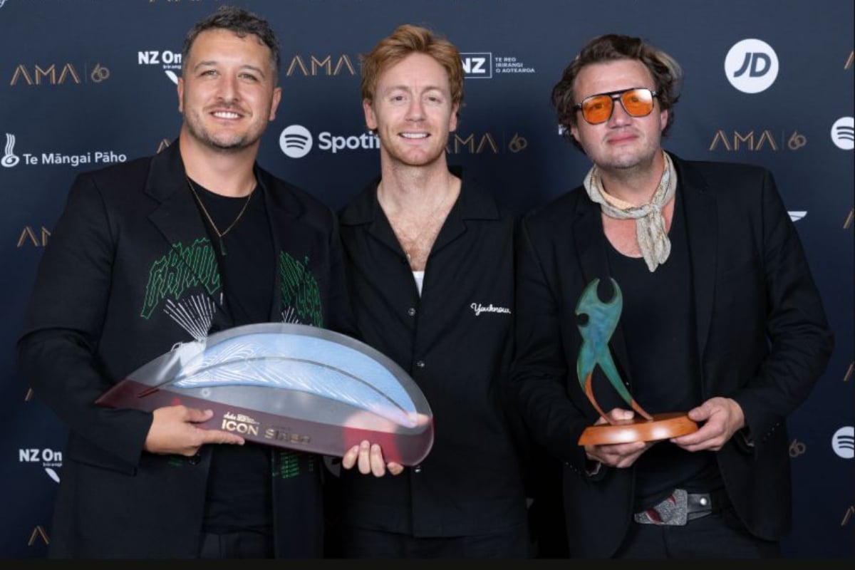 SIX60 with AMA 2025 Aotearoa Charts Icon Award