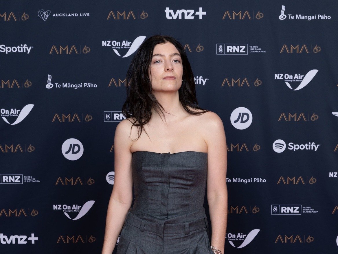 Lorde on the 2025 Aotearoa Music Awards red carpet