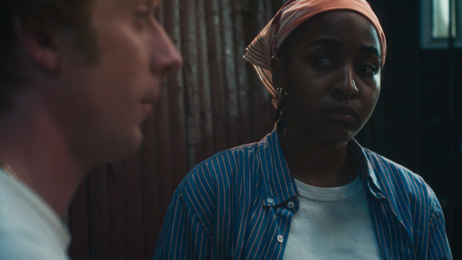 Jeremy Allen White as Carmy and Ayo Edebiri as Sydney in The Bear