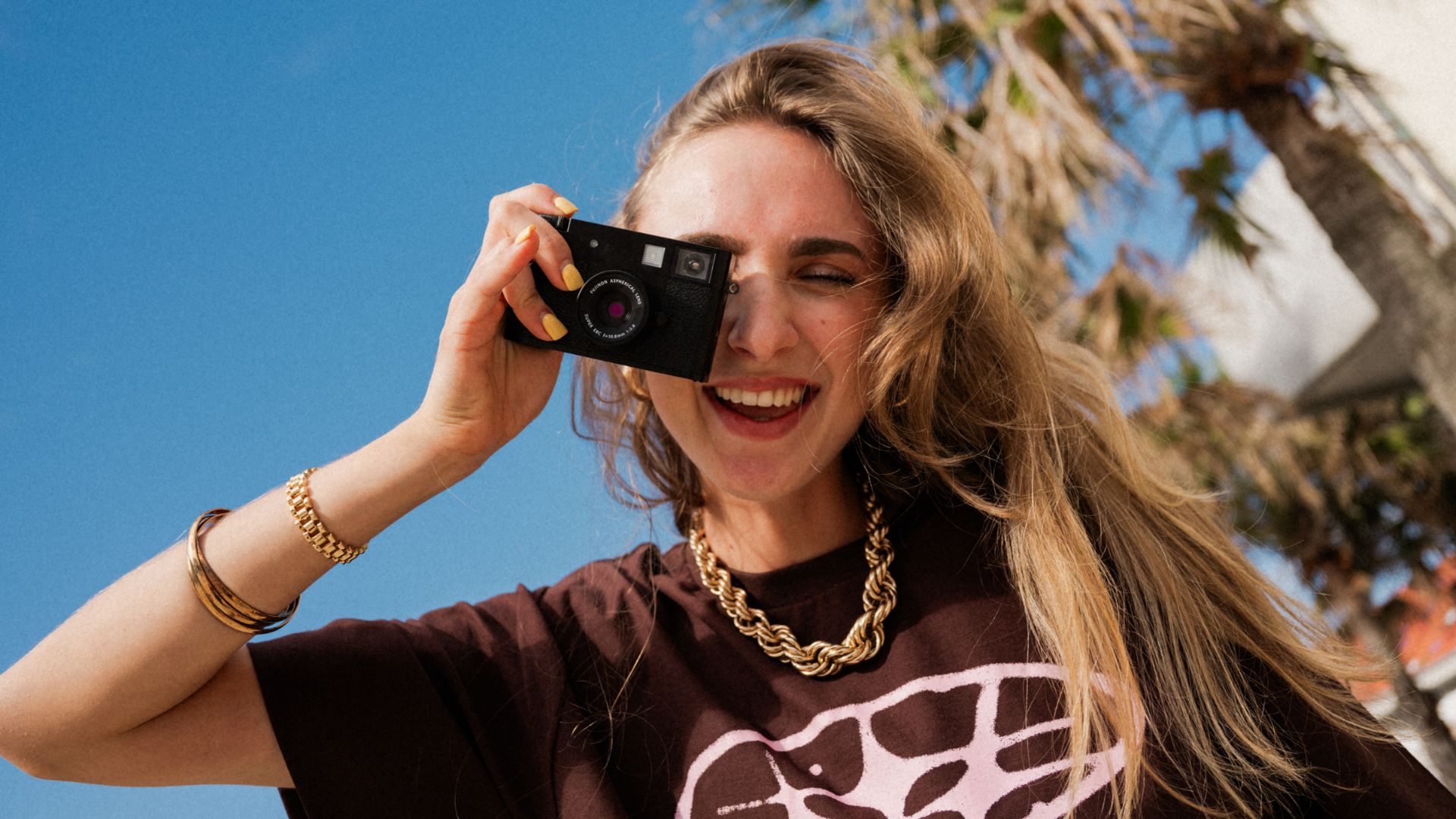 Fujifilm X half camera
