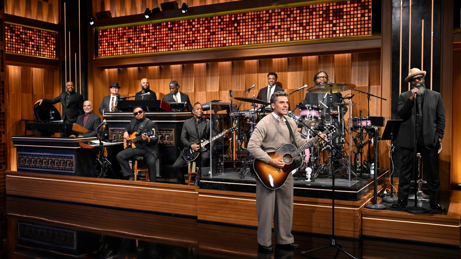 Oscar Isaac on Fallon