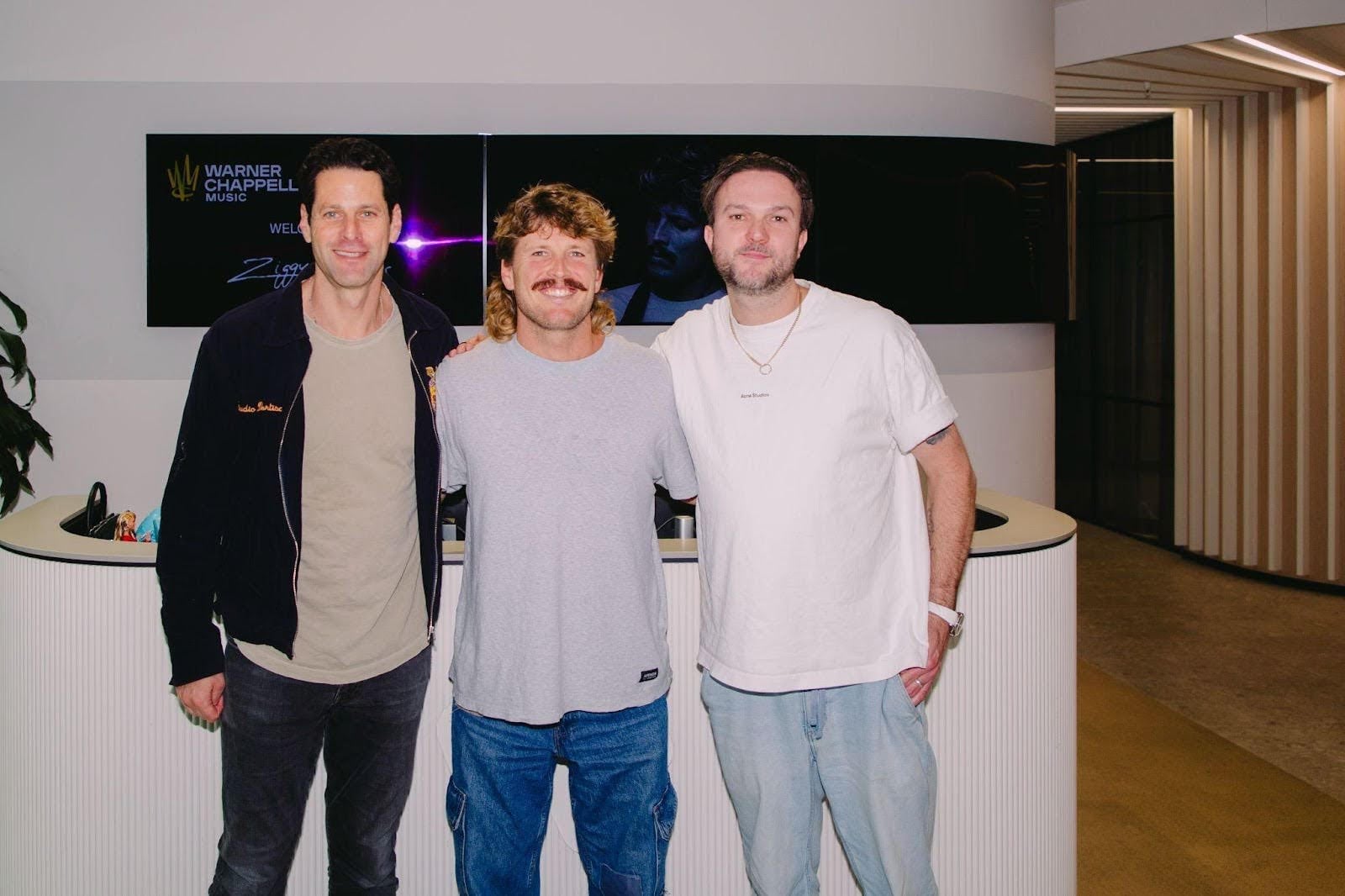 Ziggy Alberts signing