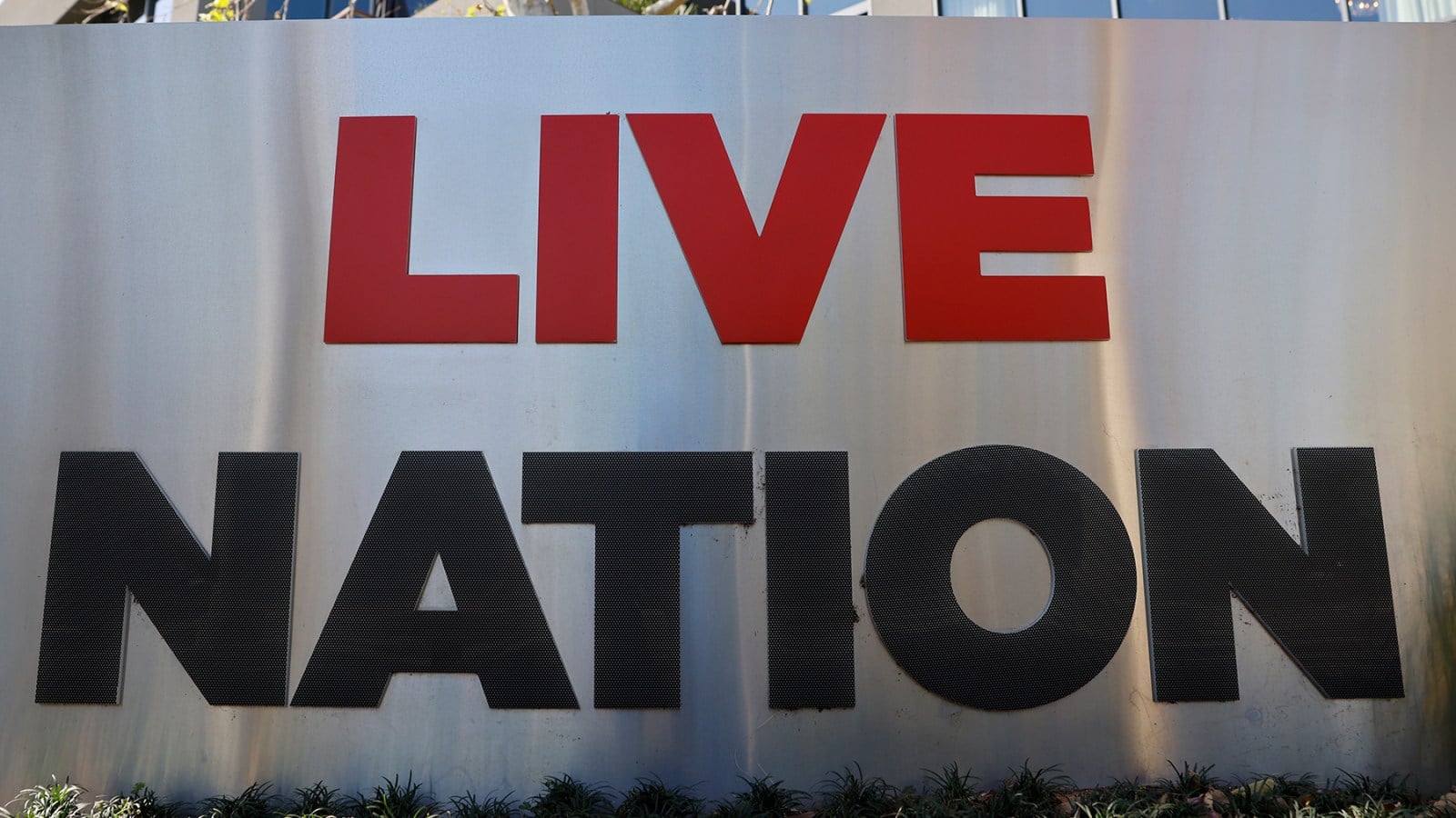 Live Nation logo