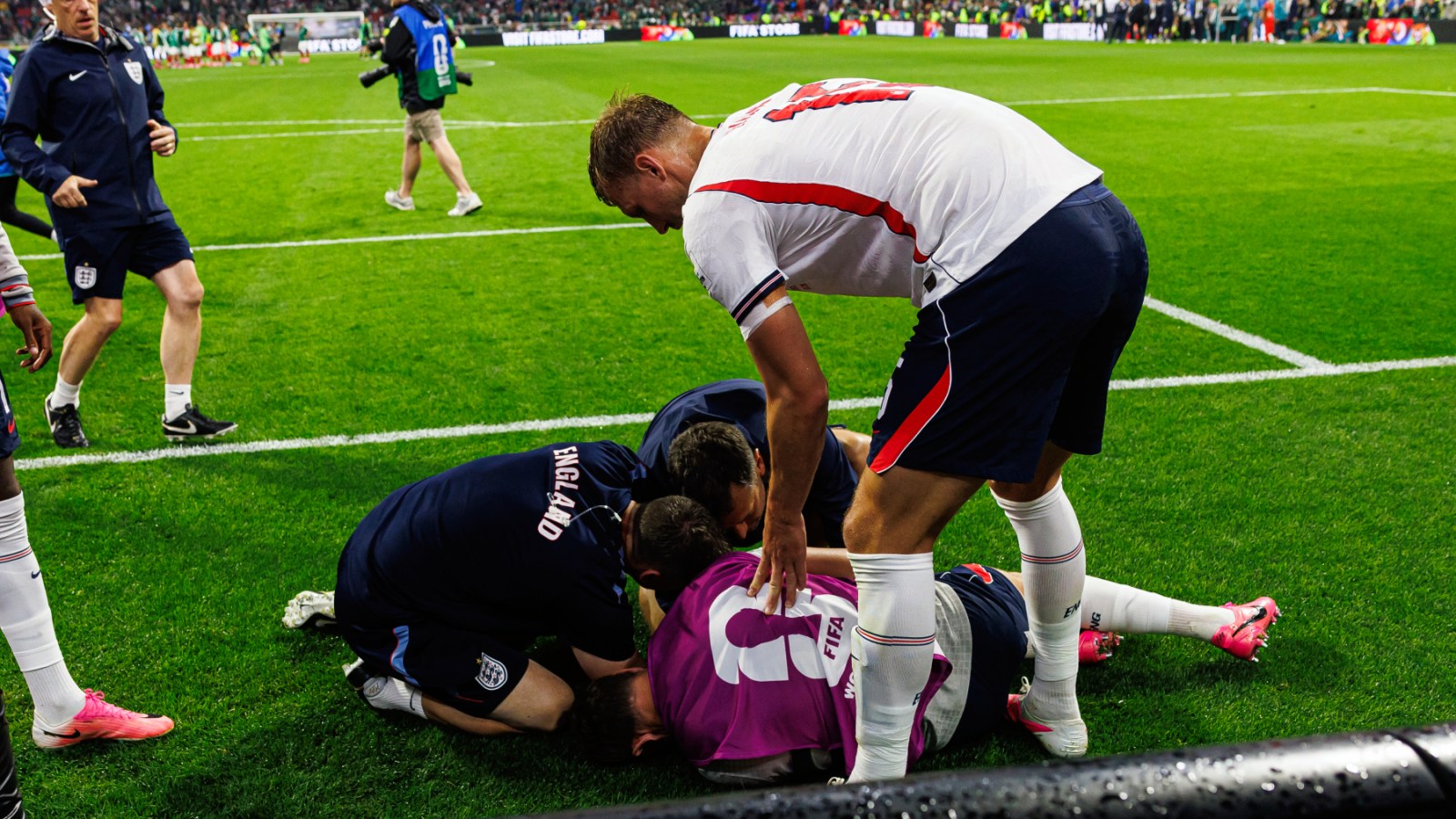 Jordan Henderson injured at World Cup