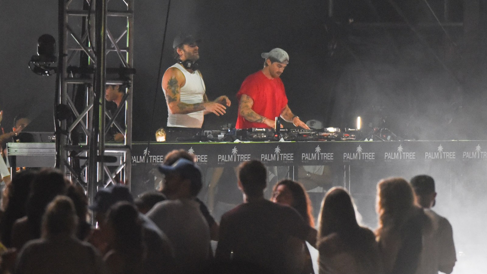 Chainsmokers