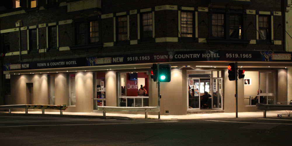 Town & Country Hotel