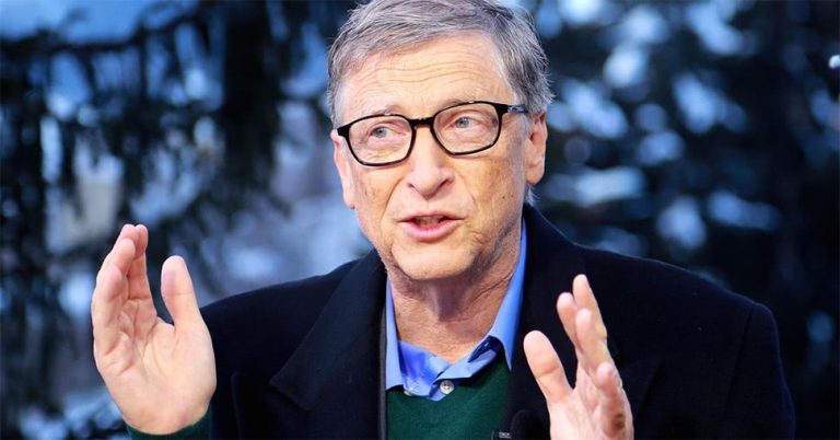 Image of noted computer enthusiast Bill Gates