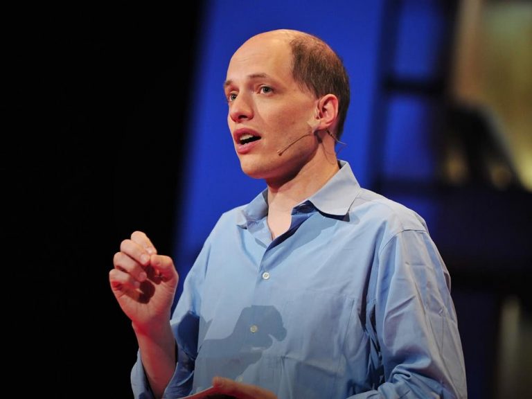 Alain De Botton brings the lessons of philosophy into the real world
