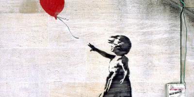 Photo of Banksy's Balloon Girl graffiti