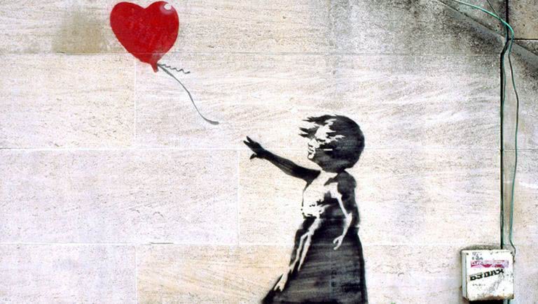 Photo of Banksy's Balloon Girl graffiti