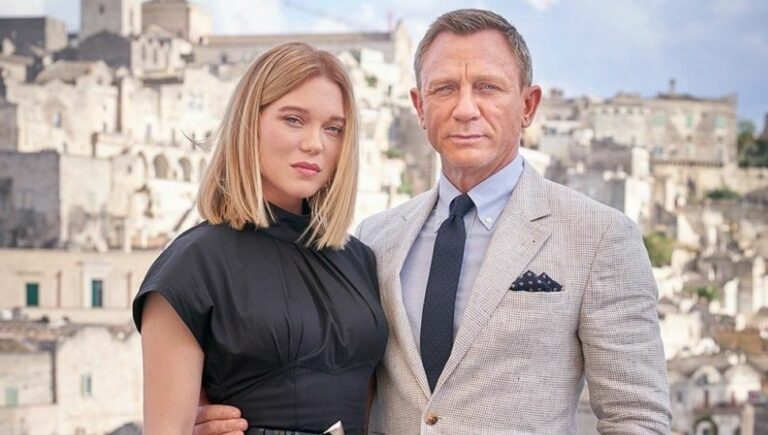 Daniel Craig bids farewell to his time playing the popular character of James Bond