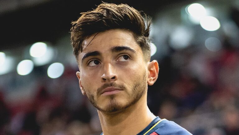 Young Adelaide United player comes out as gay in emotional post