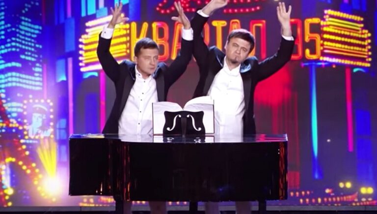 A clip of the Ukrainian President playing a piano with his genitals is rightly going viral