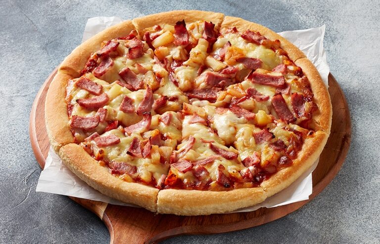 Pizza Hut is giving away 35,000 free pizzas this month