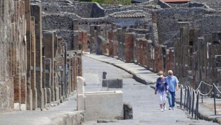 An image of Pompeii