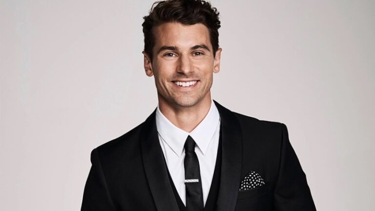 The Bachelor's Matty J is starring in a Stan Original Christmas film