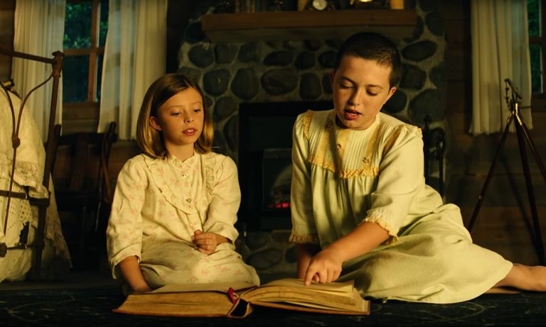 Dave Grohl's daughter read a story book in the new Foo Fighters clip
