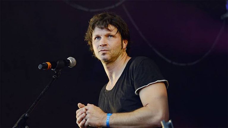 Bertrand Cantat, formerly of Noir Désir, performing live.