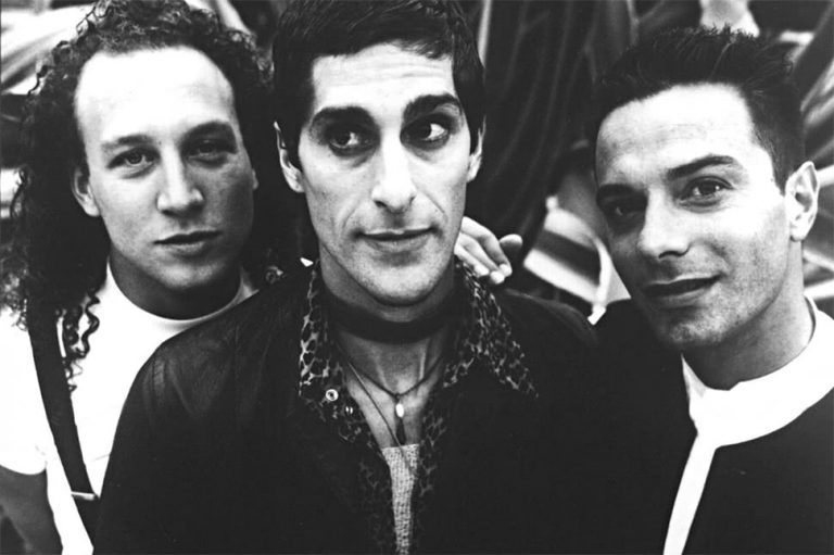 Members of Perry Farrell's Porno For Pyros