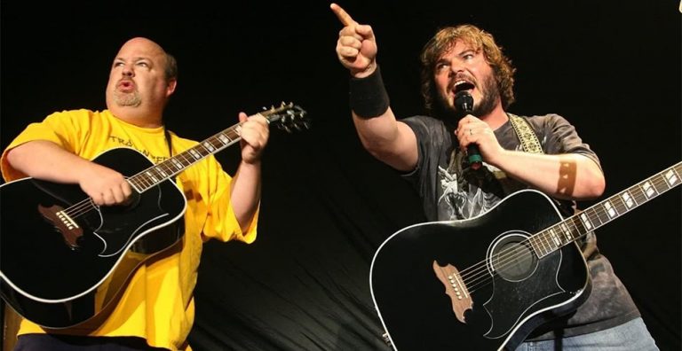Tenacious D cover The Beatles 'You Never Give Me Your Money' and 'The End'