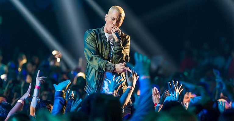 Lose Yourself in 00s nostalgia with this Linkin Park-style cover of Eminem